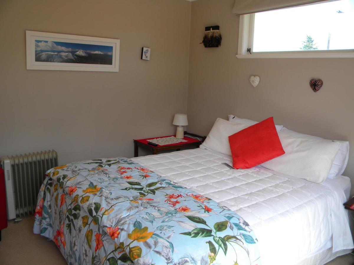 B&B @ Fynnz Turangi Exterior foto