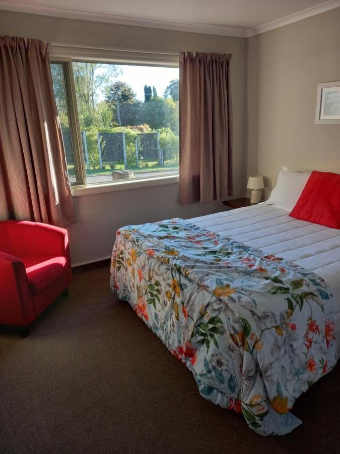 B&B @ Fynnz Turangi Exterior foto